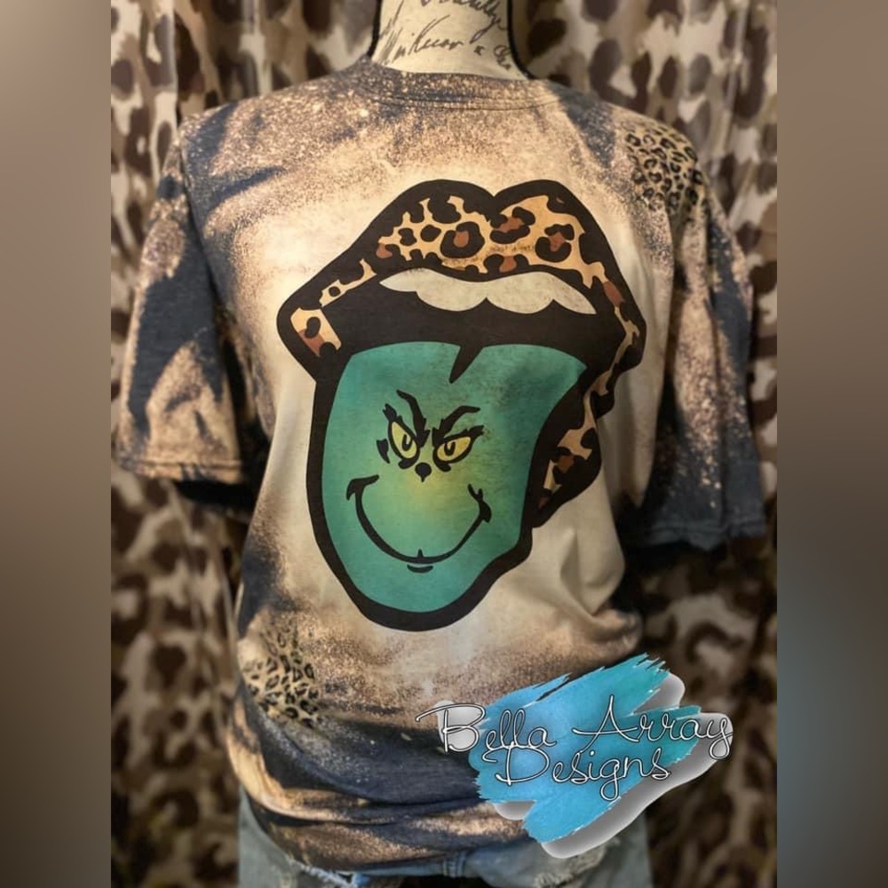 Christmas Bleached Grinch leopard spots tee